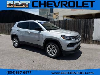 Used 2024 Jeep Compass Latitude AWD/4WD video 1