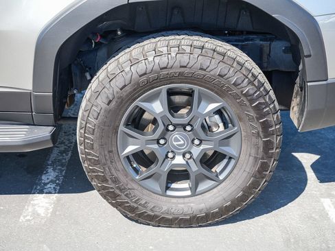 Used 2024 Lexus GX 550 AWD/4WD image 10