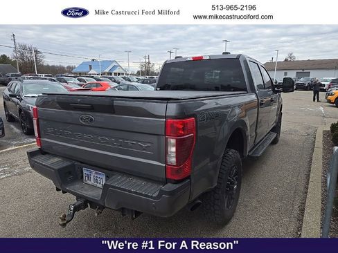 Used 2022 Ford F250 XLT w/ Black Appearance Package image 6