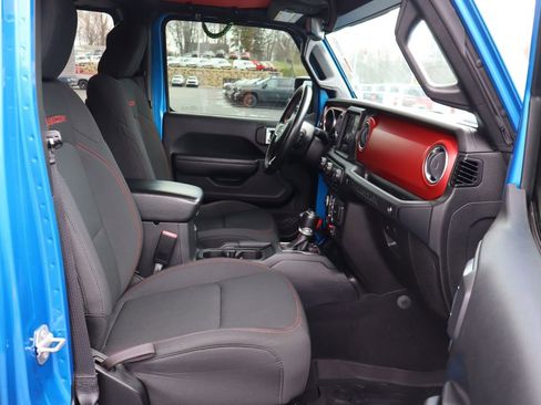 Used 2022 Jeep Wrangler Unlimited Rubicon w/ Cold Weather Group image 24