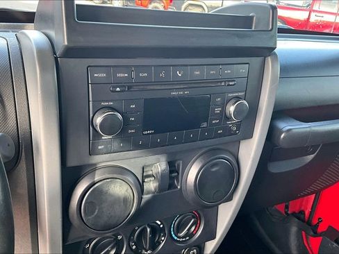 Used 2007 Jeep Wrangler X image 21