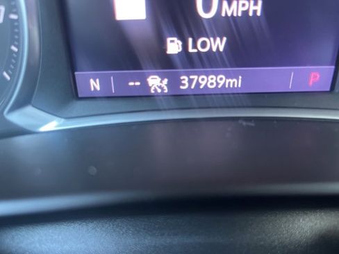 Used 2020 GMC Terrain SLT w/ Preferred Package image 19