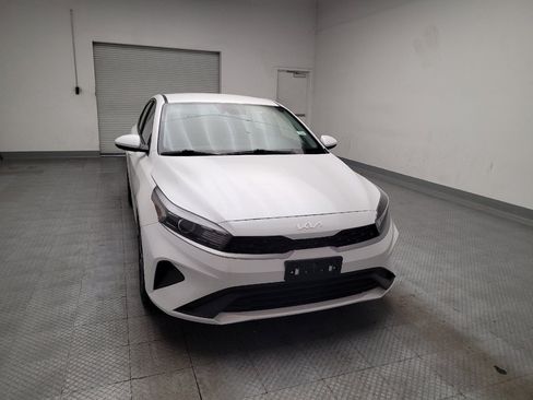 Used 2022 Kia Forte LXS FWD image 14
