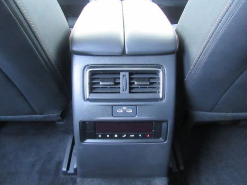 Used 2024 MAZDA CX-90 3.3 Turbo w/ Preferred Package image 30