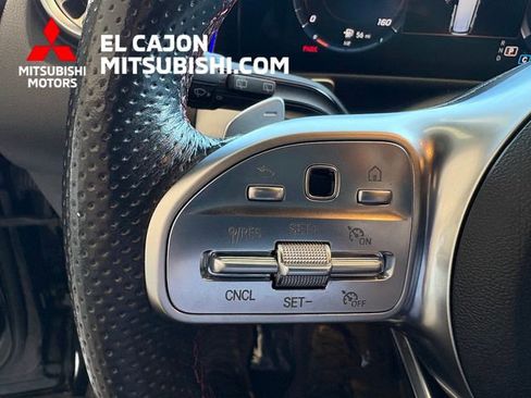 Used 2022 Mercedes-Benz GLB 250 4MATIC image 18