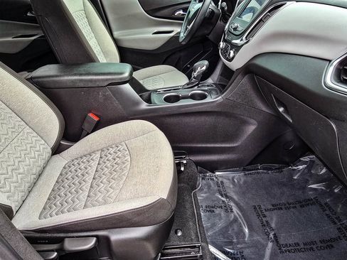 Certified 2024 Chevrolet Equinox LT image 40