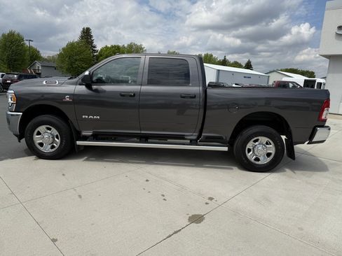Used 2022 RAM 3500 Tradesman AWD/4WD image 4
