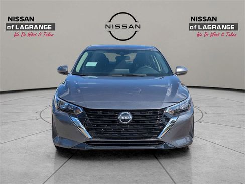 New 2025 Nissan Sentra SV image 2