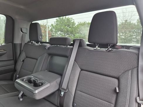 Used 2024 GMC Sierra 1500 Elevation image 37