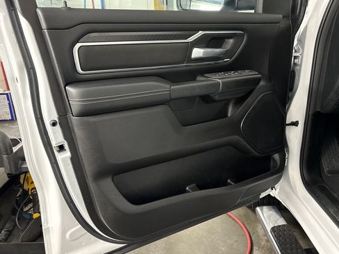 Used 2025 RAM 1500 Big Horn AWD/4WD image 15