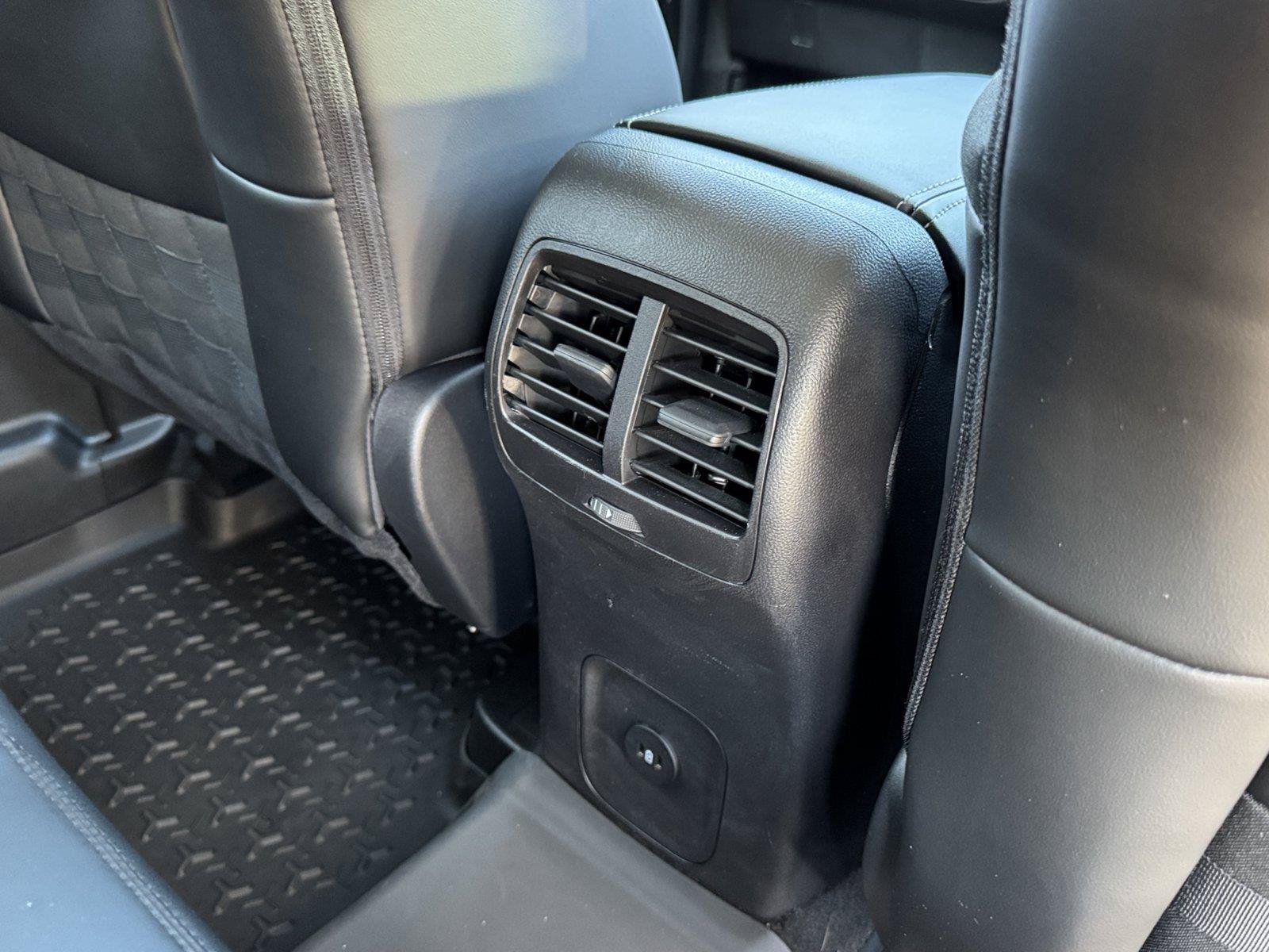 Certified 2025 Ford Bronco Sport Outer Banks w/ Outer Banks Tech Package+ AWD/4WD image 19