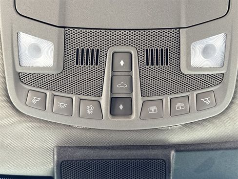 Used 2018 Ford F150 Lariat w/ Equipment Group 502A Luxury image 13