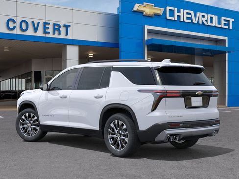New 2026 Chevrolet Traverse LT w/ Sun and Wheel Package image 3