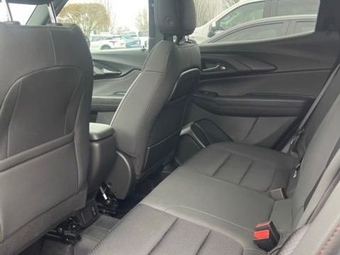 Used 2023 Chevrolet TrailBlazer RS w/ Sun and Liftgate Package image 10