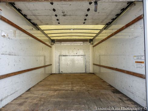 Used 2017 Ford E-350 and Econoline 350 Super Duty RWD image 14