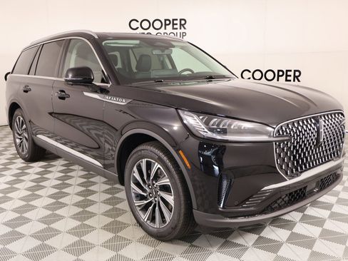 New 2026 Lincoln Aviator AWD image 1