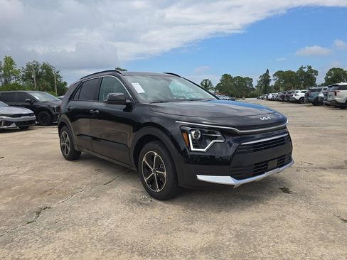 New 2026 Kia Niro EX FWD image 2