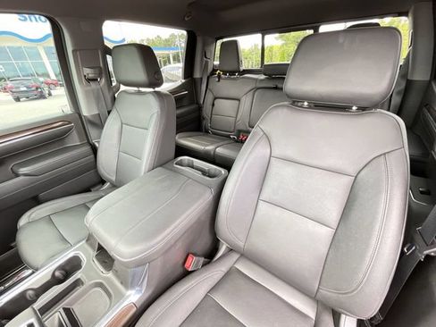 Used 2024 Chevrolet Silverado 1500 LT Trail Boss w/ LT Trail Boss Premium Package AWD/4WD image 16