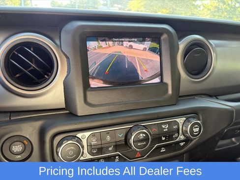 Used 2023 Jeep Wrangler Sport AWD/4WD image 9