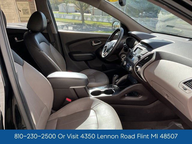 Used 2011 Hyundai Tucson Limited AWD/4WD image 38