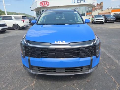 Certified 2026 Kia Sportage EX w/ EX Panorama Roof Package AWD/4WD image 2