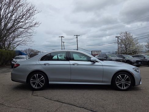 Used 2022 Mercedes-Benz E 350 4MATIC Sedan image 7
