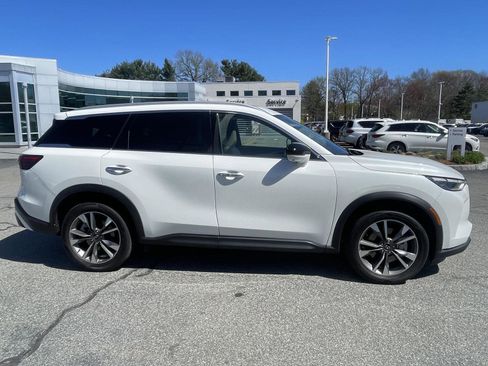 Certified 2025 INFINITI QX60 Luxe w/ Vision Package AWD/4WD image 2