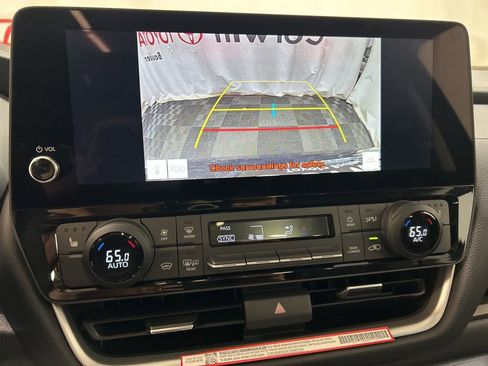 Used 2026 Toyota Grand Highlander AWD image 27