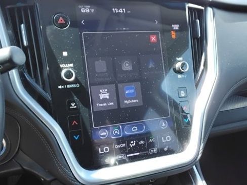 Used 2022 Subaru Outback Premium image 38