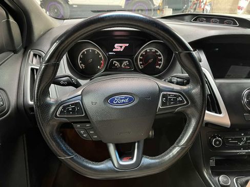Used 2016 Ford Focus ST FWD image 11