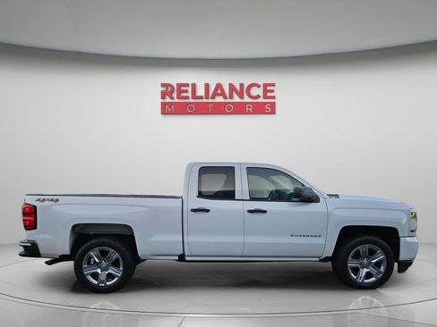 Used 2018 Chevrolet Silverado 1500 Custom w/ Trailering Package image 7