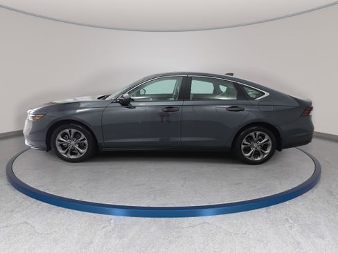 Used 2024 Honda Accord EX image 8