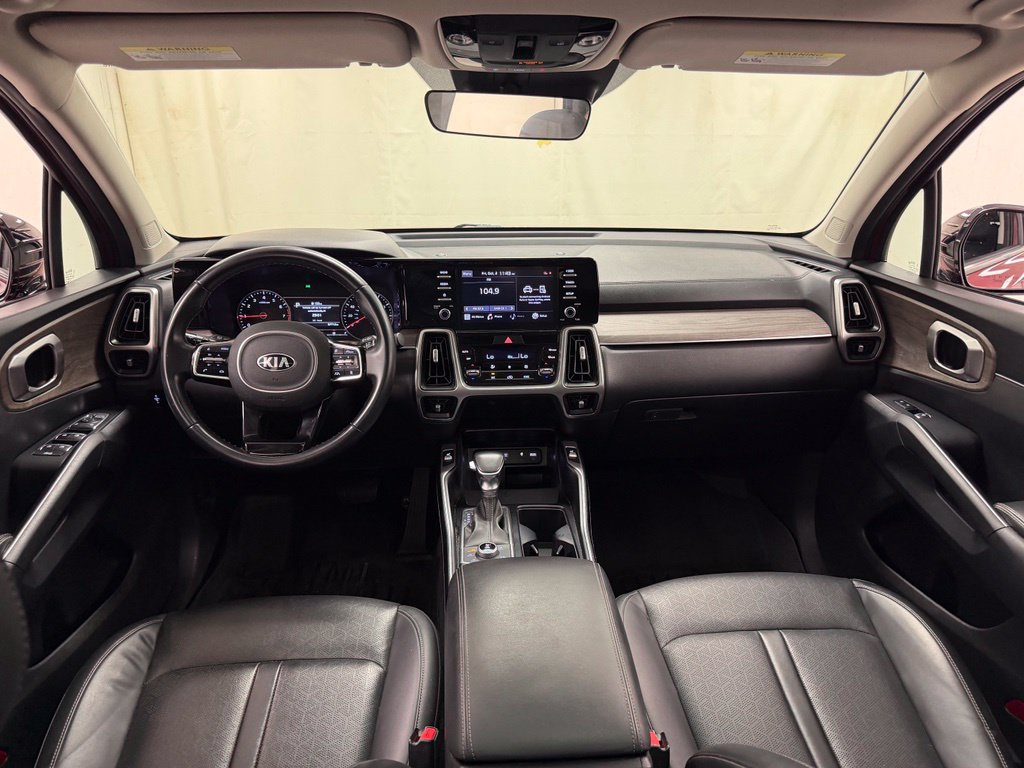 Used 2021 Kia Sorento EX w/ Panoramic Sunroof Package AWD/4WD image 24