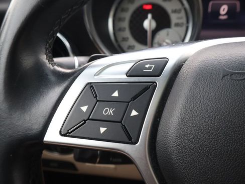 Used 2016 Mercedes-Benz SLK 300 image 20