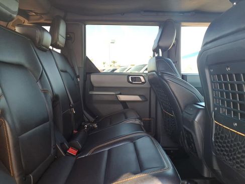Used 2021 Ford Bronco Badlands image 14