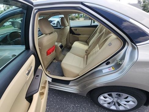 Used 2015 Toyota Camry LE FWD image 24