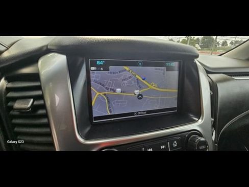 Used 2020 Chevrolet Suburban Premier image 18