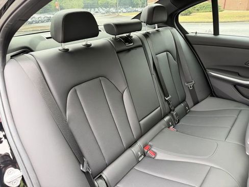 Used 2022 BMW 330i Sedan w/ Driving Assistance Package RWD image 30