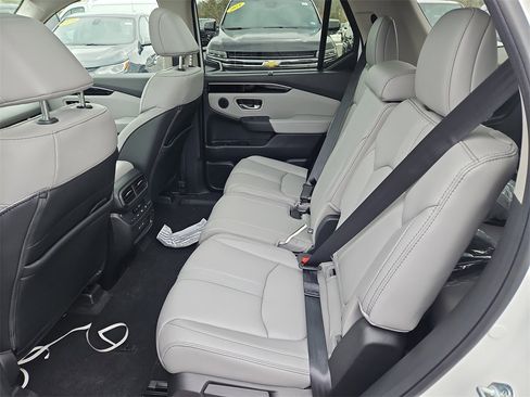 New 2025 Honda Pilot Touring image 24