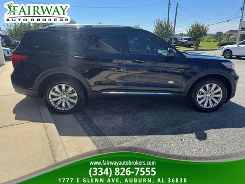 Used 2023 Ford Explorer King Ranch w/ Technology Package AWD/4WD image 5