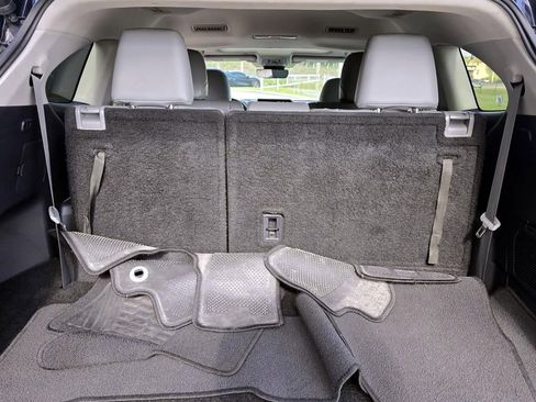 Used 2022 Toyota Highlander XLE image 30