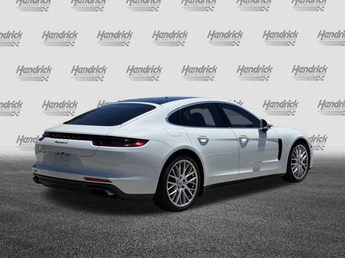 Used 2018 Porsche Panamera image 5