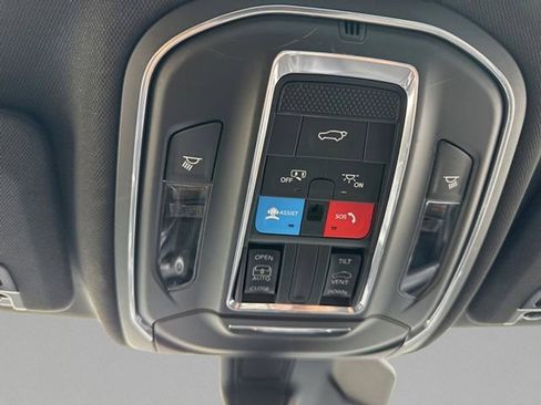 Certified 2023 Jeep Grand Cherokee Altitude AWD/4WD image 26