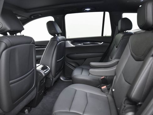 Certified 2024 Cadillac XT6 Premium Luxury w/ Technology Package image 12