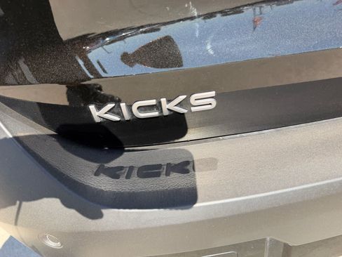 Certified 2025 Nissan Kicks SV FWD image 30