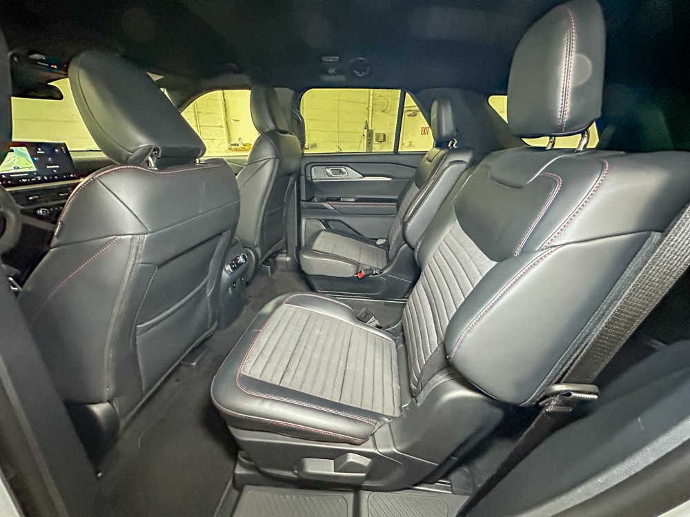 Used 2026 Ford Explorer ST-Line AWD/4WD image 27