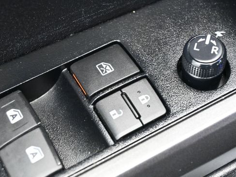 Used 2023 Toyota Tacoma TRD Off-Road AWD/4WD image 14