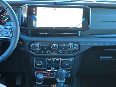 New 2026 Jeep Gladiator Mojave image 28