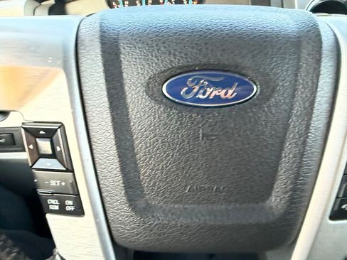Used 2011 Ford F150 Platinum image 31