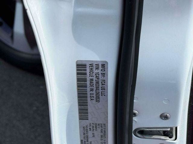 Certified 2020 Jeep Cherokee Limited AWD/4WD image 19